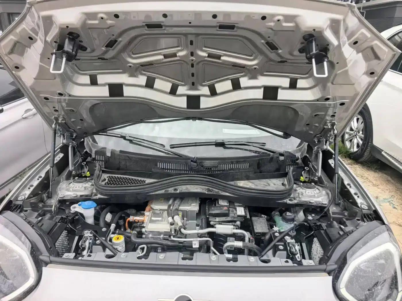 2024 Electric MINI Aceman SE Artist — миниатюра 6