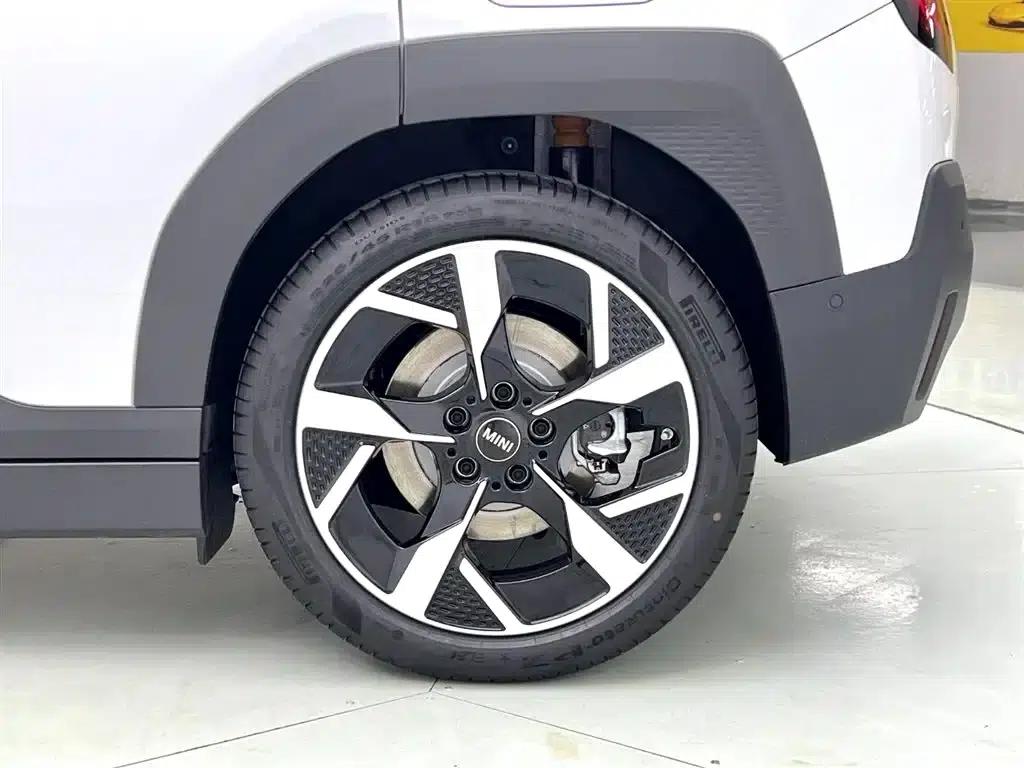 2025 Electric MINI Aceman E Classic — миниатюра 4