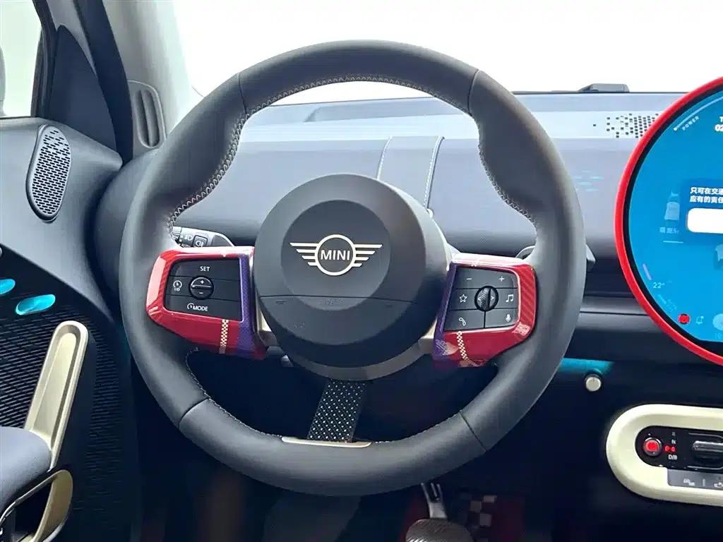 2025 Electric MINI Aceman E Classic — миниатюра 10