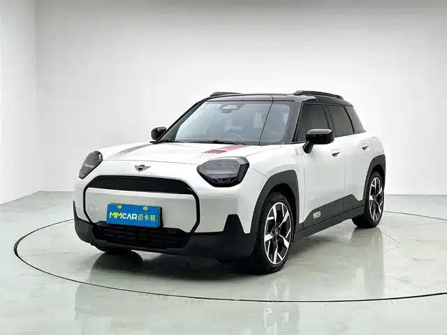 2025 Electric MINI Aceman E Classic