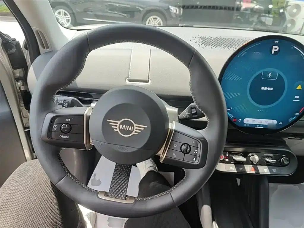 2024 Electric MINI Aceman E Classic — миниатюра 11