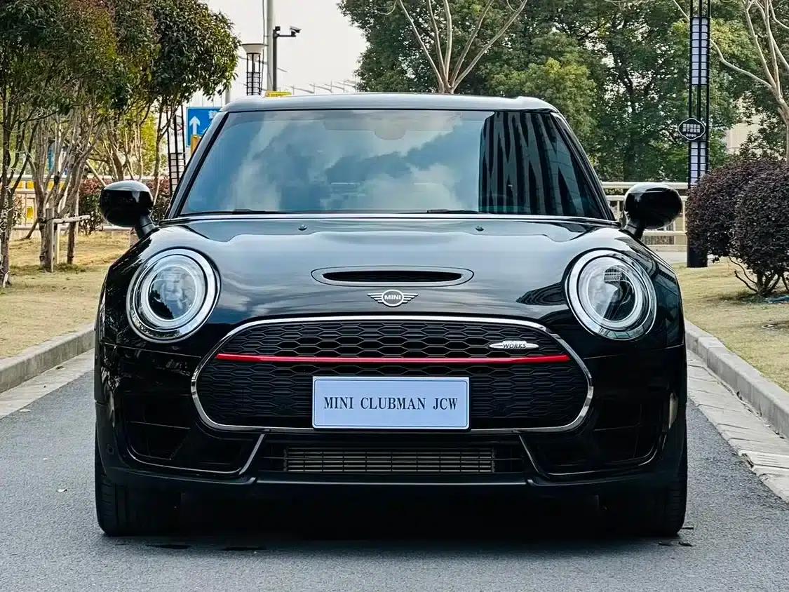 MINI JCW CLUBMAN 2022 2.0T JOHN COOPER WORKS ALL-IN — миниатюра 2
