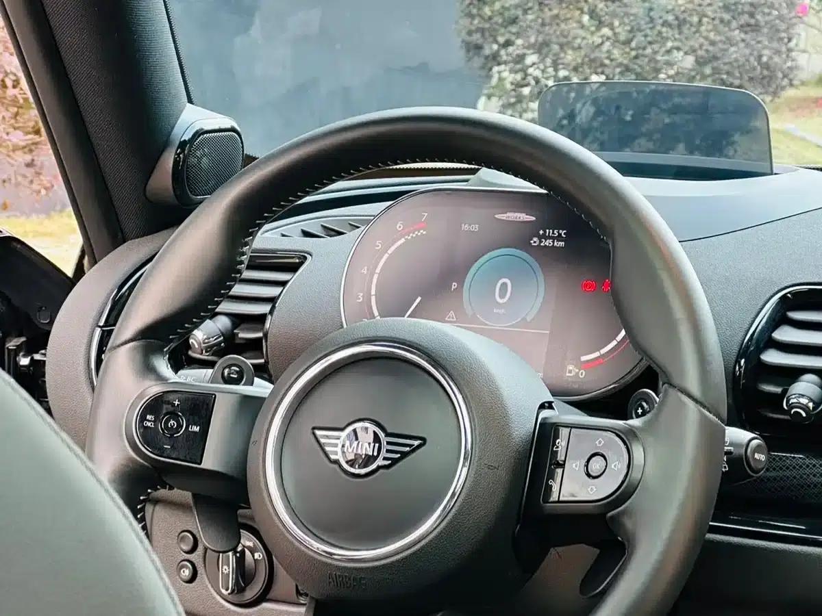 MINI JCW CLUBMAN 2022 2.0T JOHN COOPER WORKS ALL-IN — миниатюра 14
