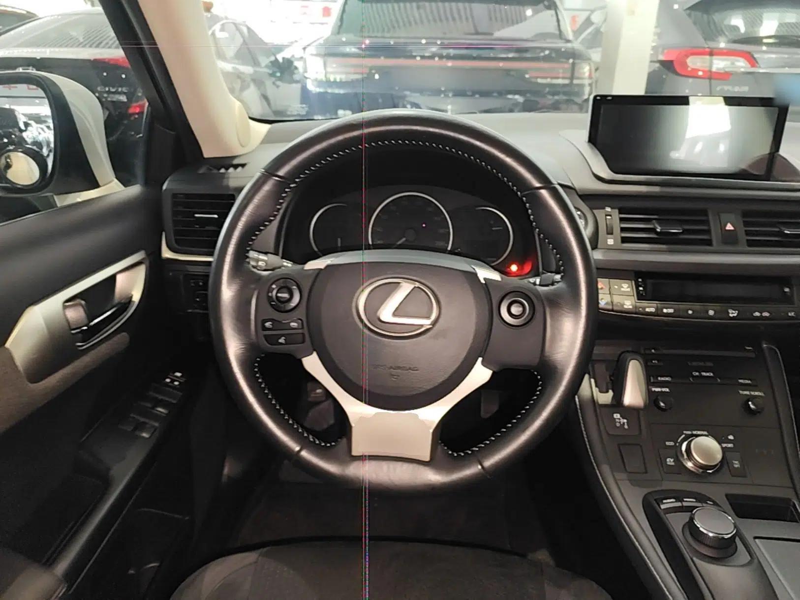 Lexus CT 2014 CT200h Comfort Edition Monochrome — миниатюра 13