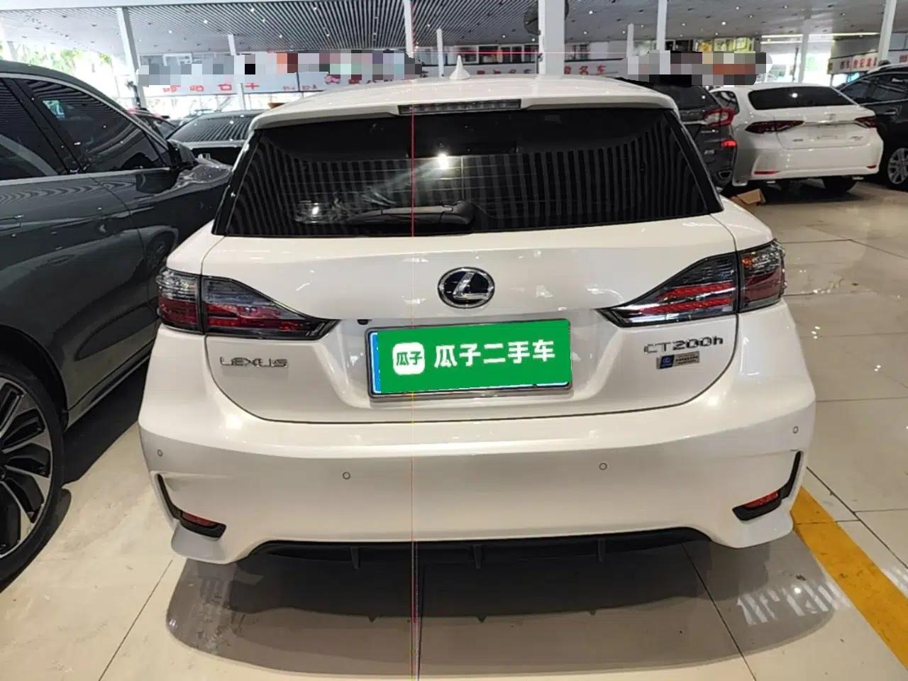 Lexus CT 2014 CT200h Comfort Edition Monochrome — миниатюра 3