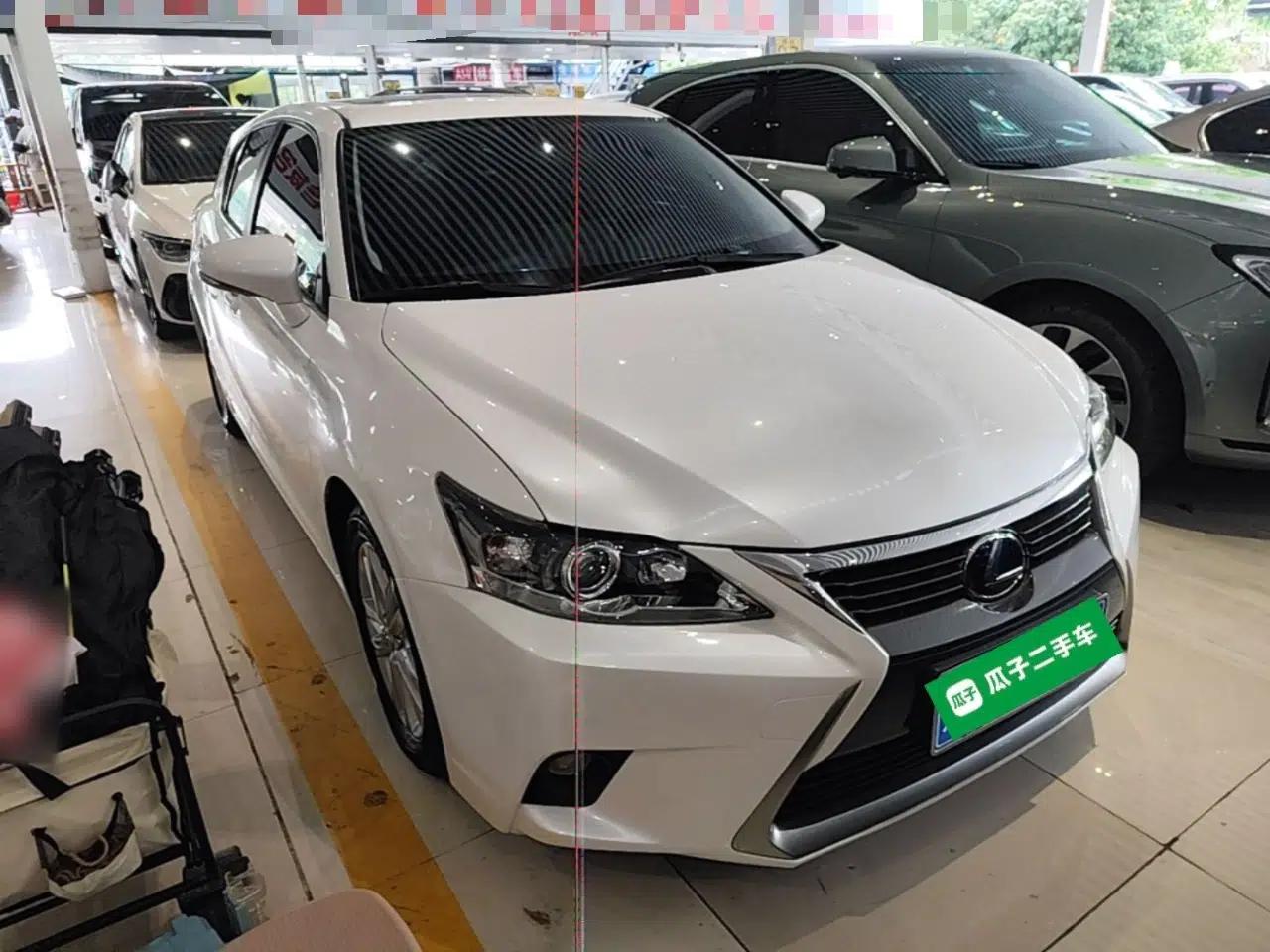 Lexus CT 2014 CT200h Comfort Edition Monochrome — миниатюра 6