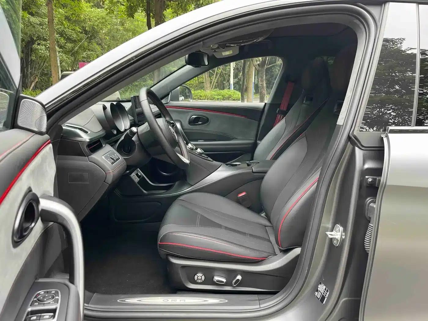 ORA Lightning Cat 2024 Dark Night Edition 555km Premium Edition — миниатюра 7