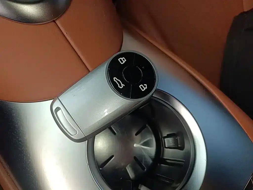 ORA Lightning Cat 2022 555km Luxury Edition — миниатюра 9