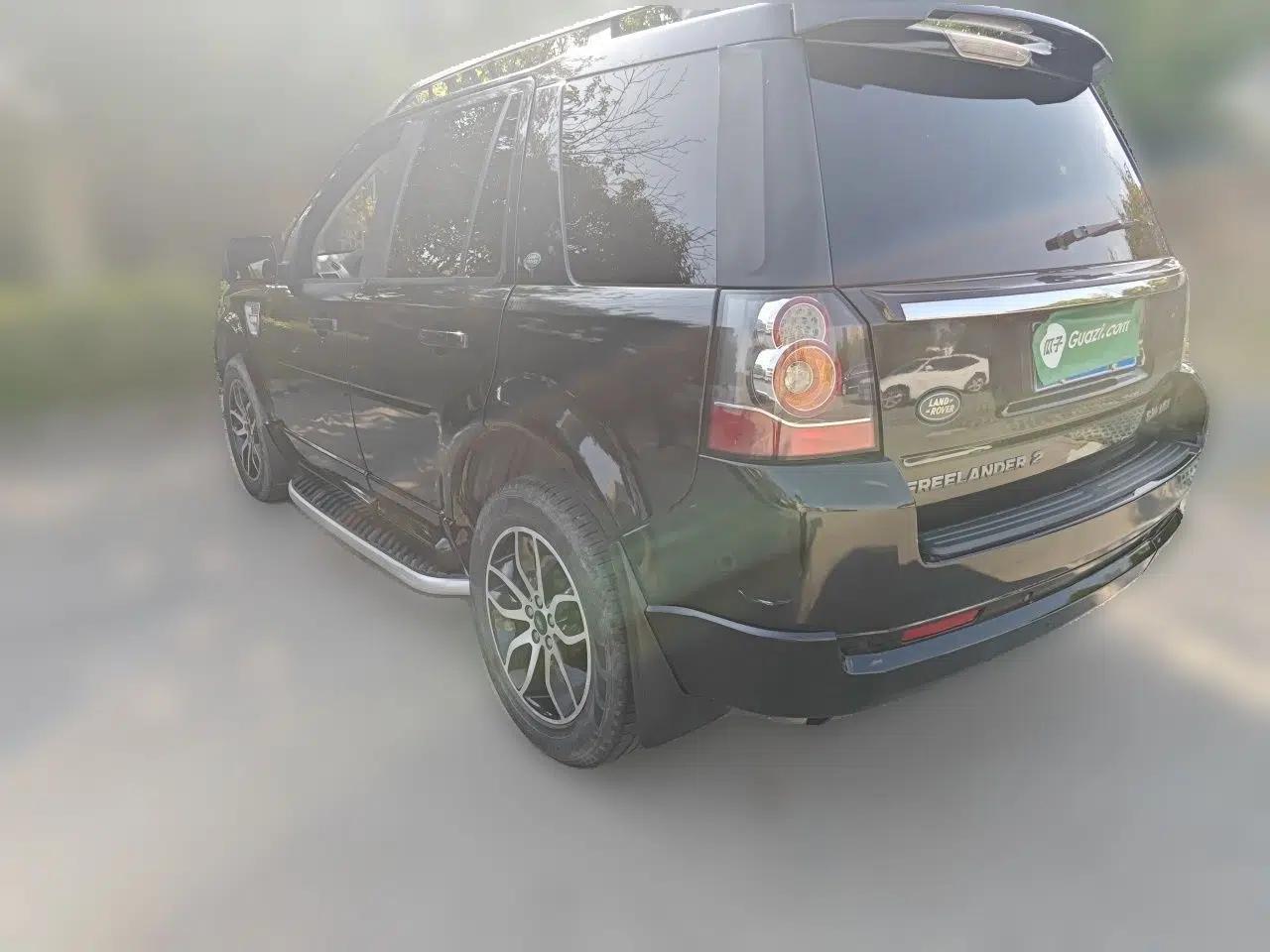 Land Rover Freelander 2 2013 2.0T Si4 HSE Gasoline Version — миниатюра 4