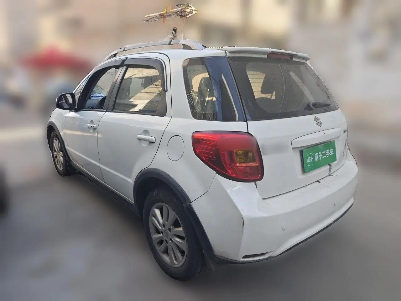 Suzuki SX4 2013 1.6L Manual CoolRide Model — миниатюра 4