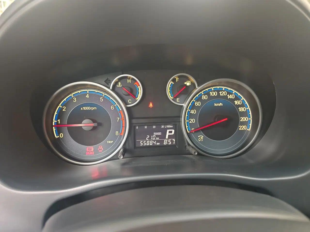 Suzuki SX4 2016 1.6L Automatic Classic Edition — миниатюра 12