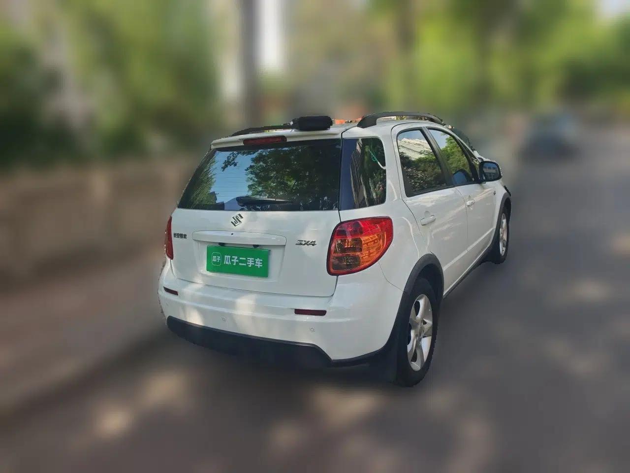 Suzuki SX4 2016 1.6L Automatic Classic Edition — миниатюра 6