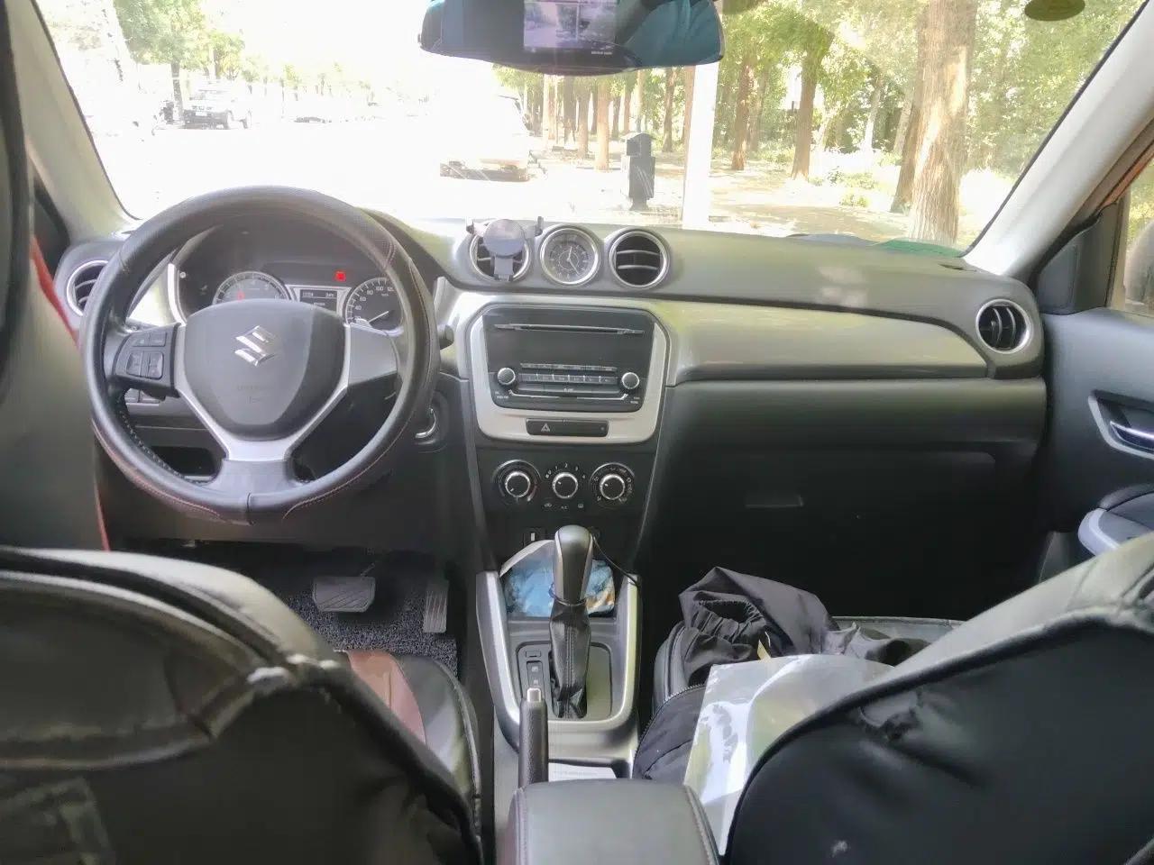 Suzuki Vitara 2016 1.4T Automatic Two-Wheel Drive Elite Model — миниатюра 10