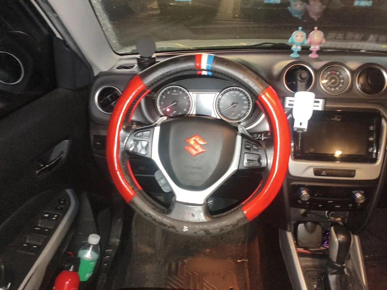 Suzuki Vitara 2016 1.4T Automatic Two-Wheel Drive Luxury Version — миниатюра 11