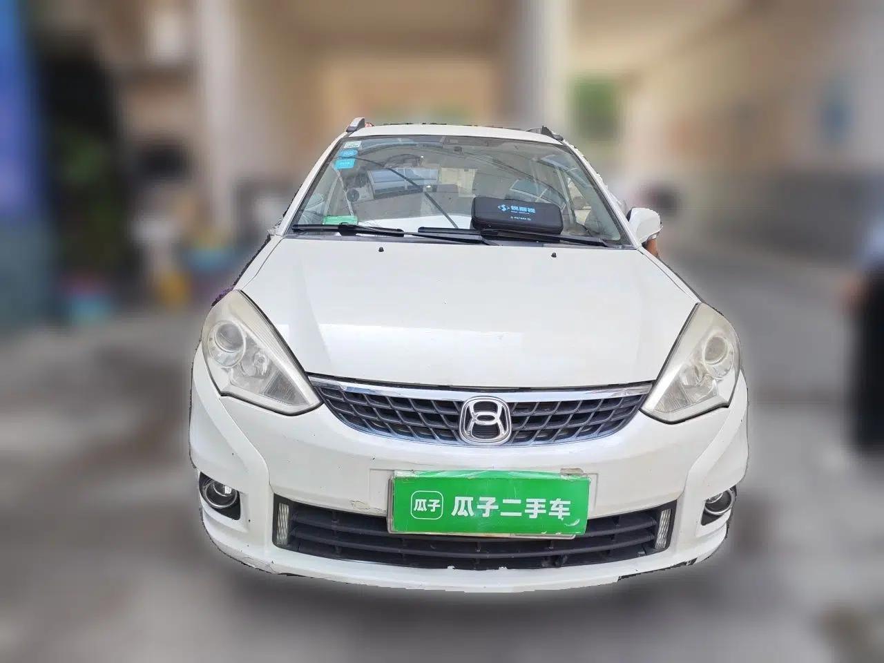 Suzuki Liana A6 2014 Hatchback 1.4L Manual Ideal Model — миниатюра 2