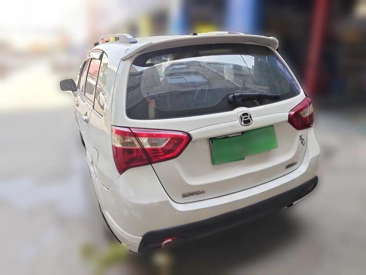 Suzuki Liana A6 2014 Hatchback 1.4L Manual Ideal Model — миниатюра 4