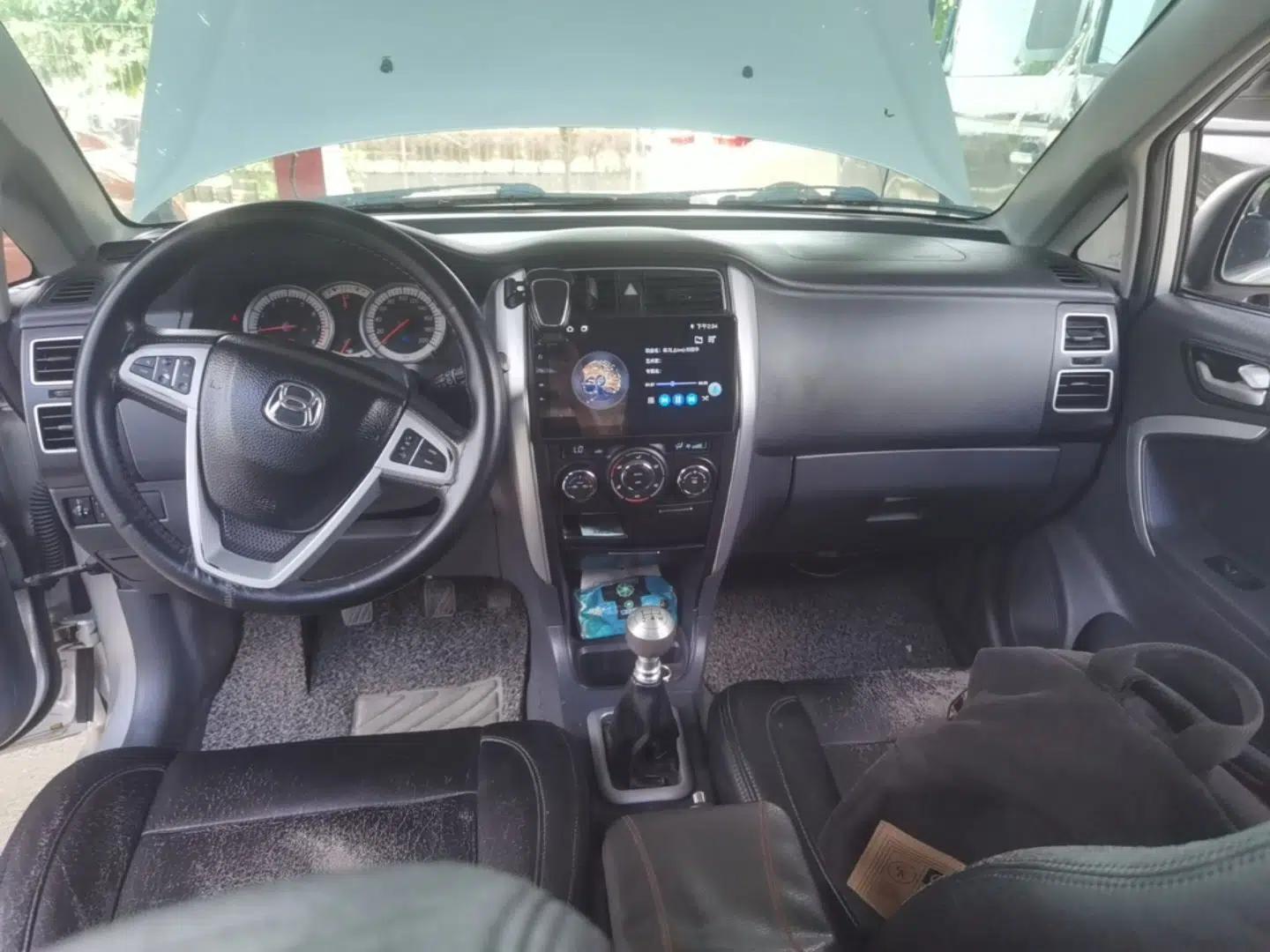 Suzuki Liana A6 2015 Hatchback 1.4L Manual Ideal Model — миниатюра 13