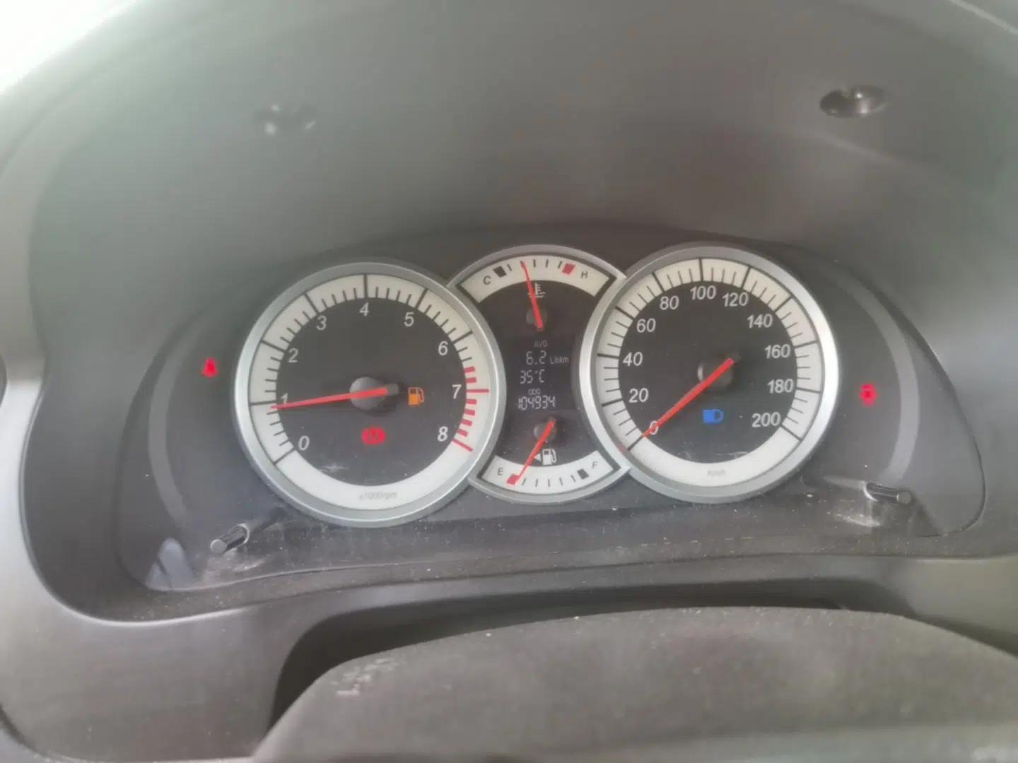 Suzuki Liana A6 2015 Hatchback 1.4L Manual Ideal Model — миниатюра 15