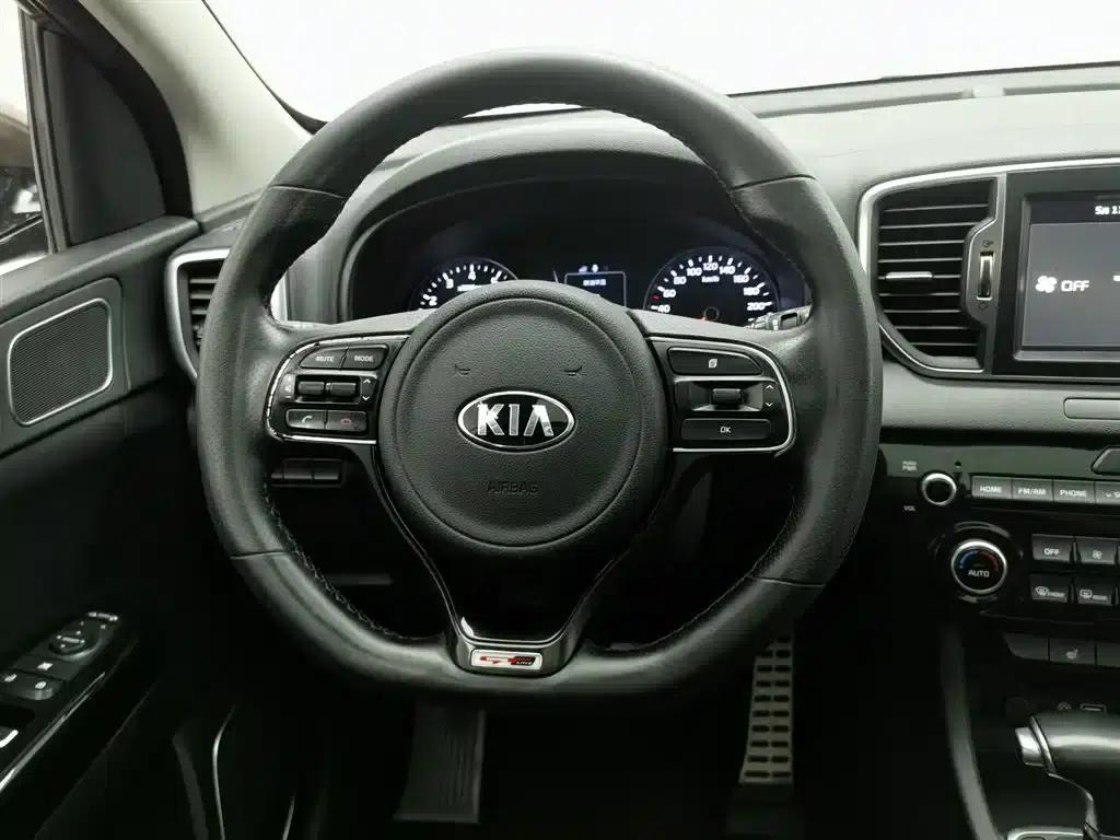 Kia KX5 2016 1.6T Automatic 2WD DLX — миниатюра 11