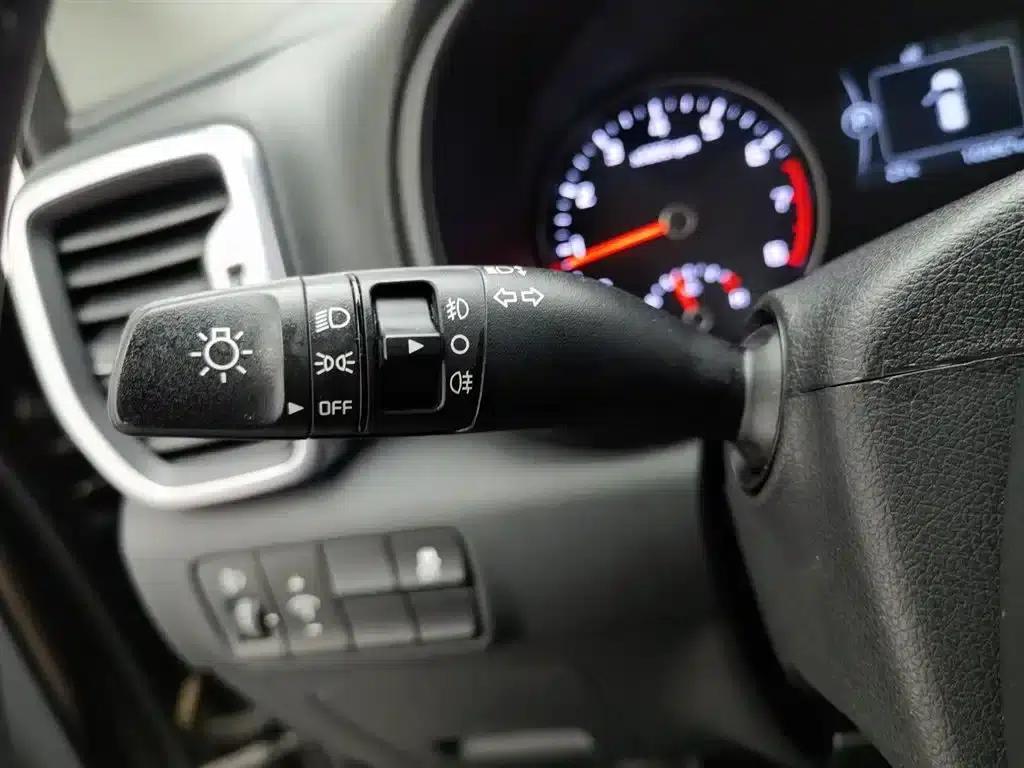 Kia KX5 2016 1.6T Automatic 2WD DLX — миниатюра 21
