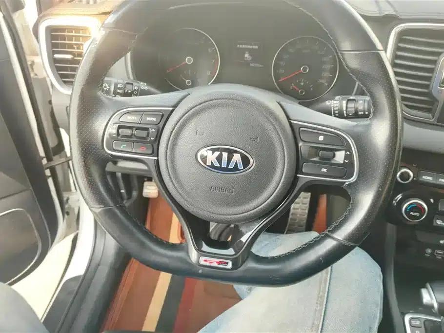 Kia KX5 2016 1.6T Automatic 2WD DLX — миниатюра 14