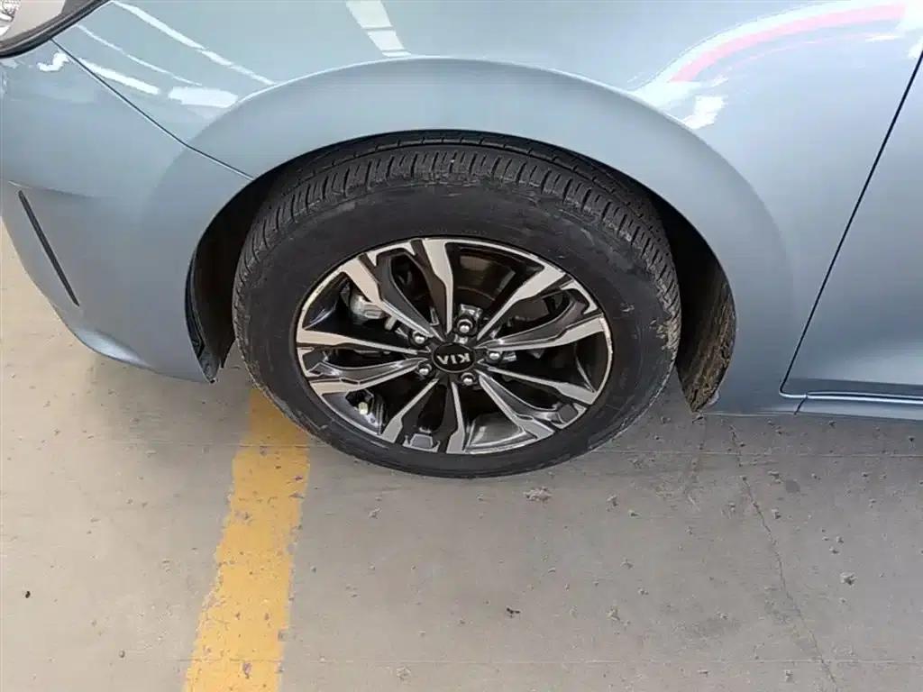 2018 Kia Forte 1.6L Automatic Smart Luxury Edition Value-Comfort — миниатюра 23