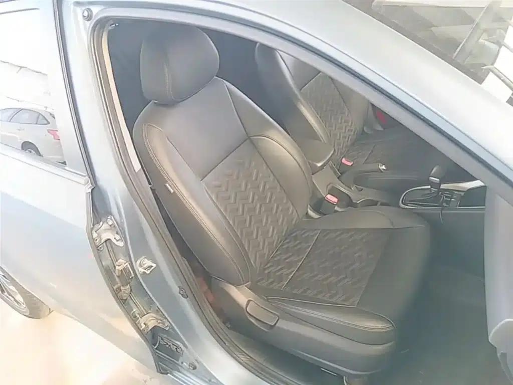 2018 Kia Forte 1.6L Automatic Smart Luxury Edition Value-Comfort — миниатюра 25