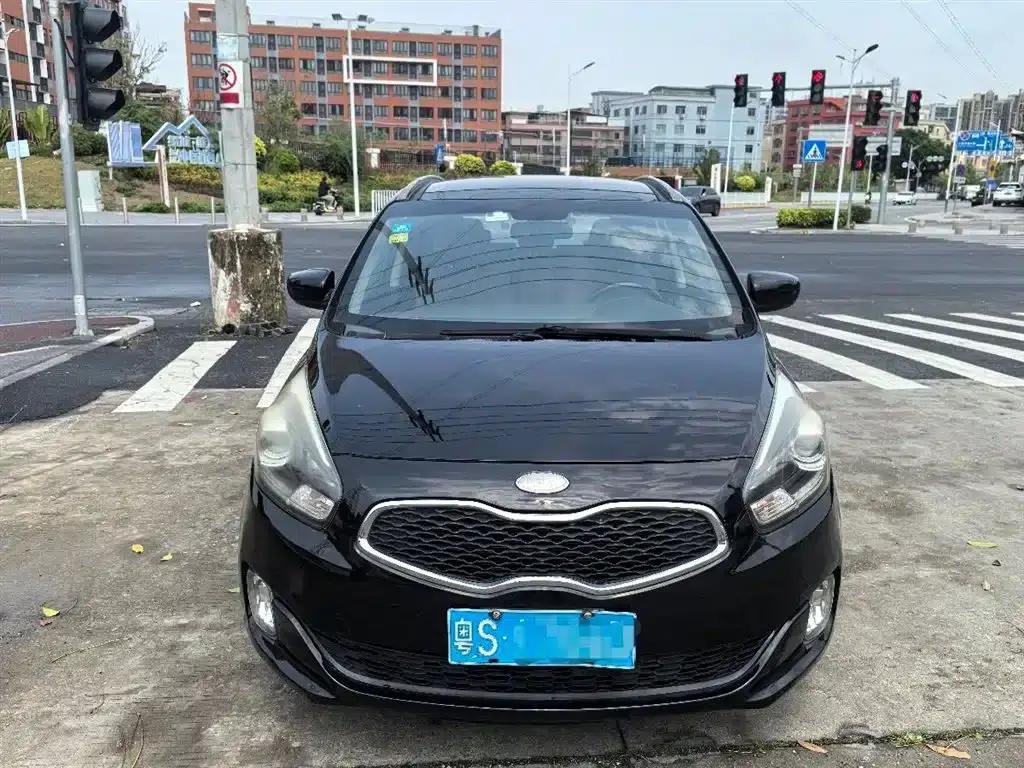 Carens 2013 2.0L 7-seater Automatic Standard Edition (National IV Emission Standard) — миниатюра 2