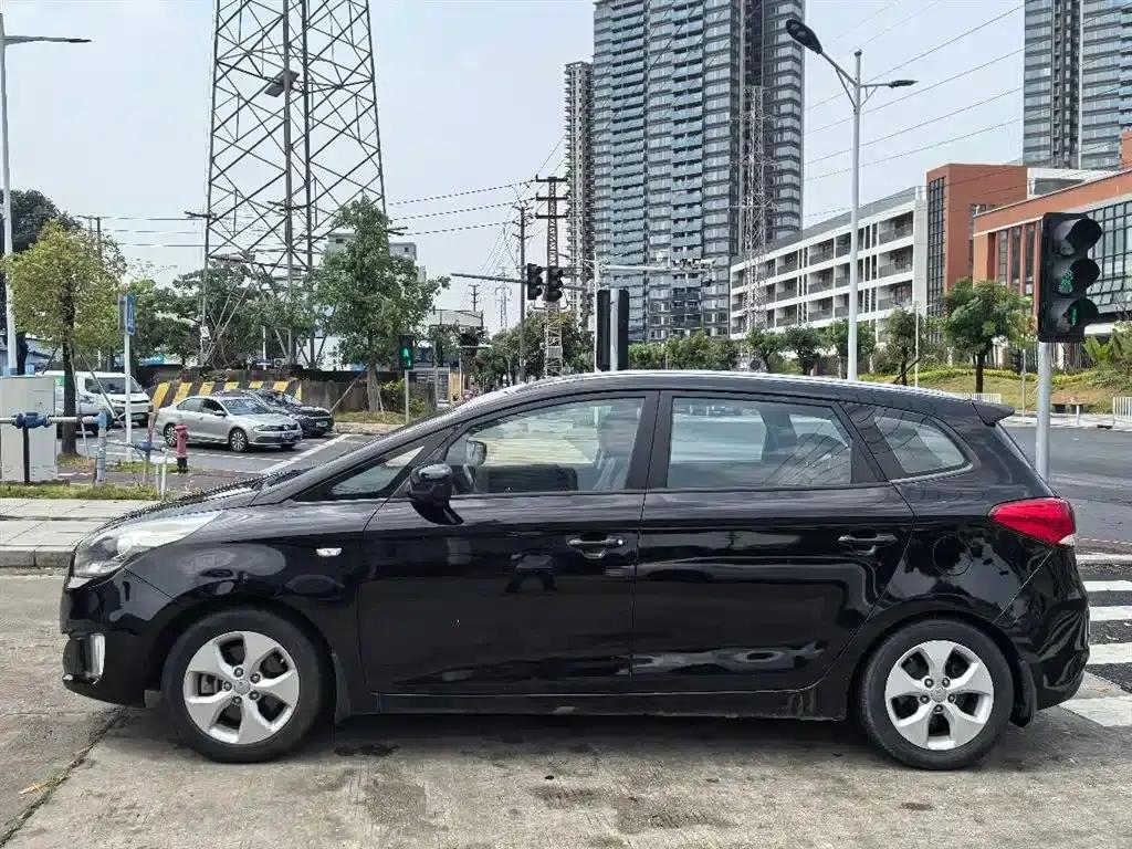 Carens 2013 2.0L 7-seater Automatic Standard Edition (National IV Emission Standard) — миниатюра 5