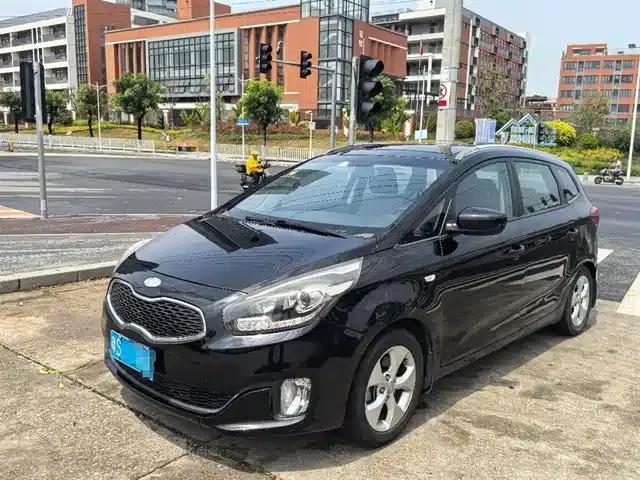Carens 2013 2.0L 7-seater Automatic Standard Edition (National IV Emission Standard)
