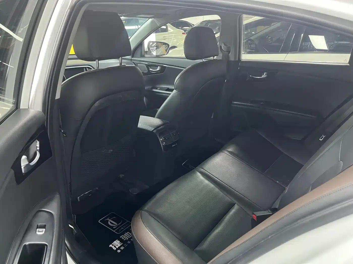 K5 2019 1.8L Automatic GLS — миниатюра 5