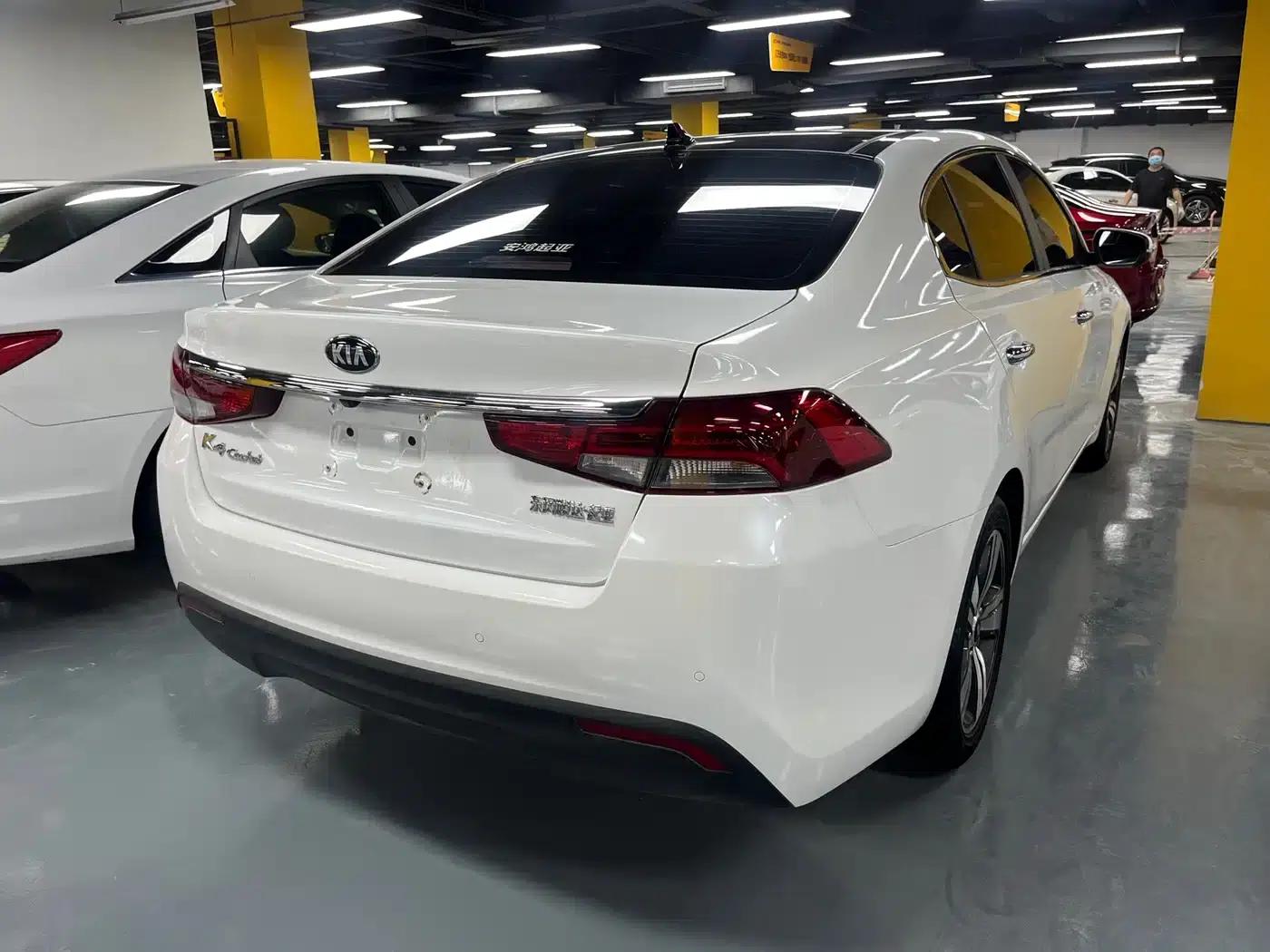 K5 2019 1.8L Automatic GLS — миниатюра 7