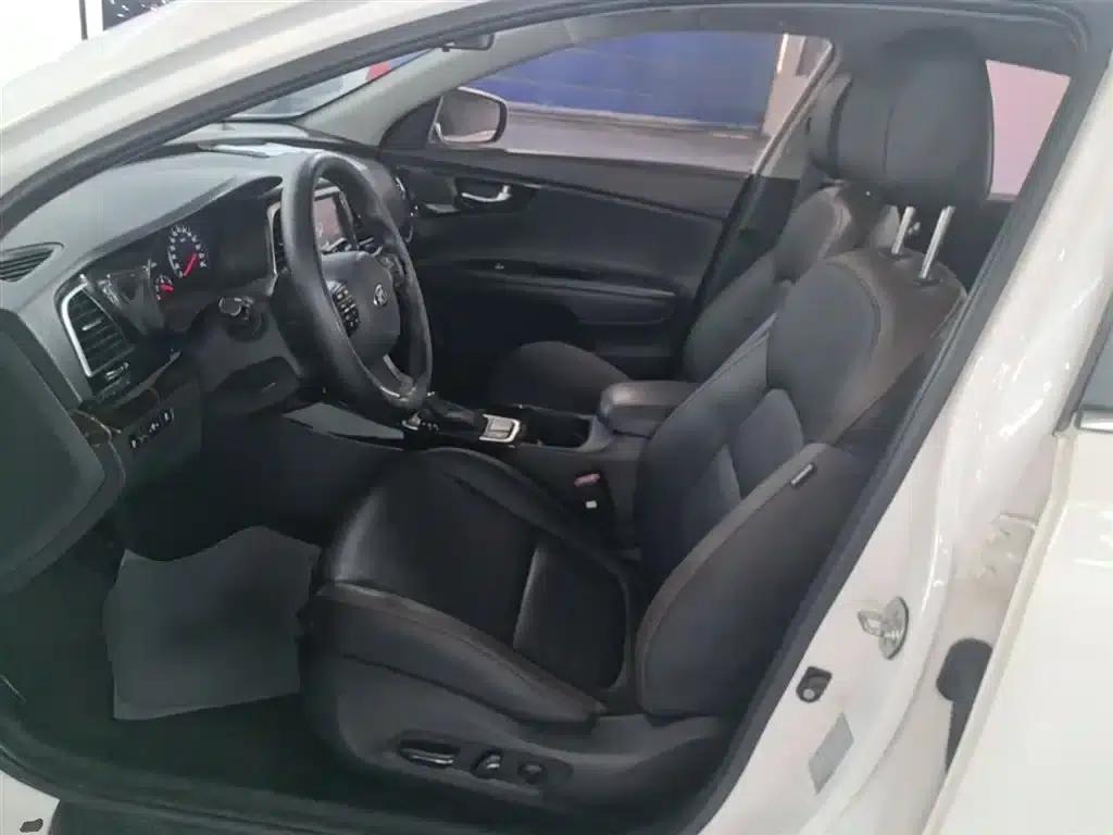 K5 2017 1.8L Automatic GLS — миниатюра 14