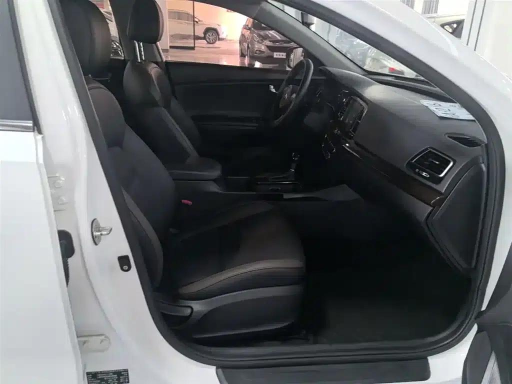K5 2017 1.8L Automatic GLS — миниатюра 24