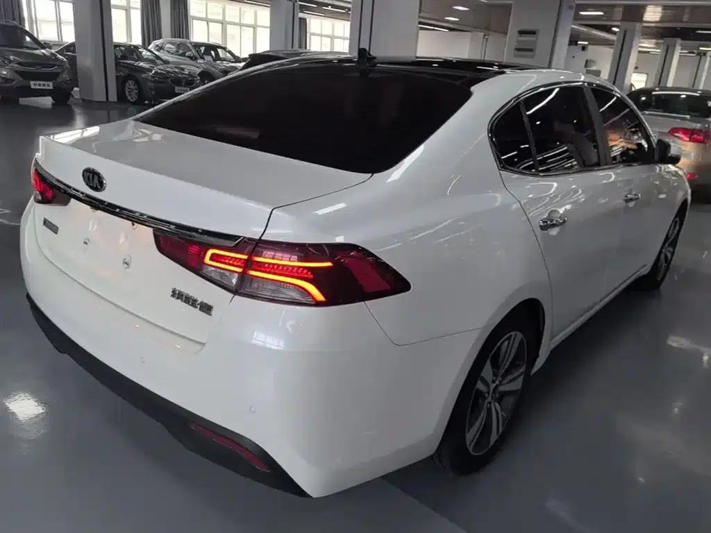 K5 2017 1.8L Automatic GLS — миниатюра 6