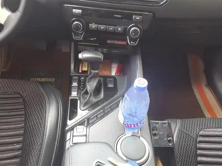 Kia KX7 2017 2.4L Automatic 2WD GLS 5-seater — миниатюра 16