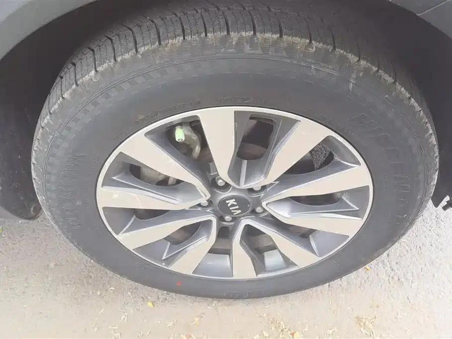 Kia KX7 2017 2.4L Automatic 2WD GLS 5-seater — миниатюра 6