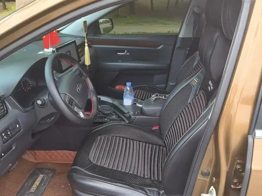 Kia KX7 2017 2.4L Automatic 2WD GLS 5-seater — миниатюра 9