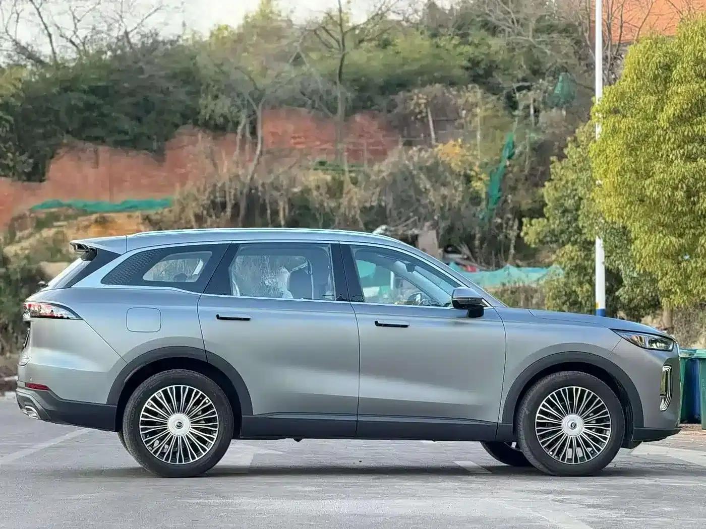 Chery Tiggo 8L 2024 2.0T 2WD Premium Edition 5-seater — миниатюра 6