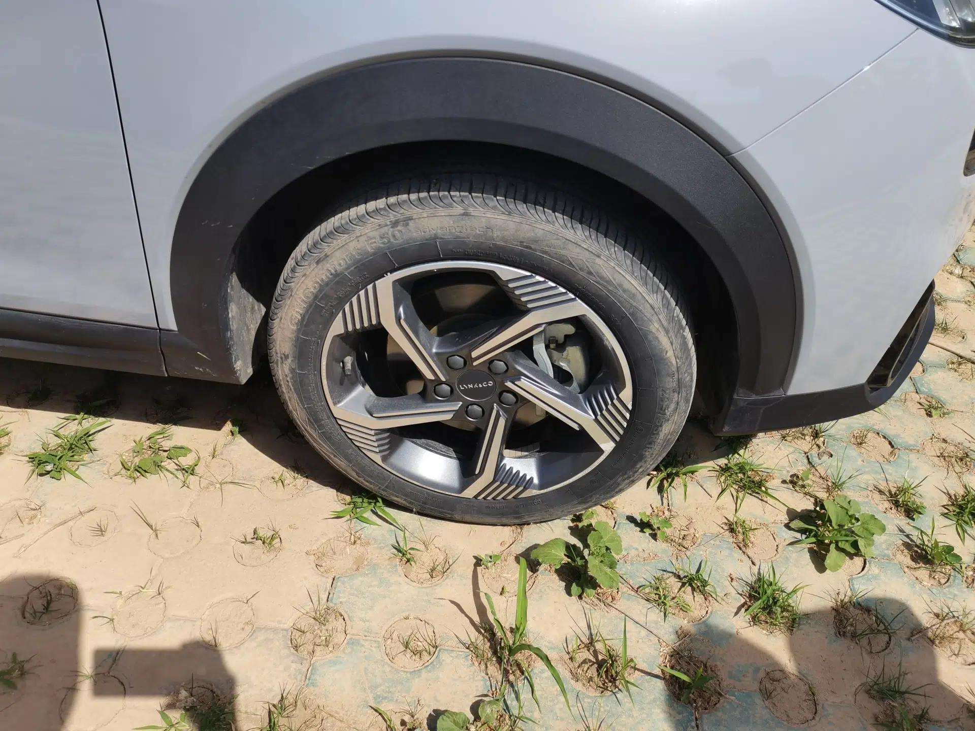 Lynk & Co 06 EM-P 2023 1.5T Remix PHEV Pro — миниатюра 8