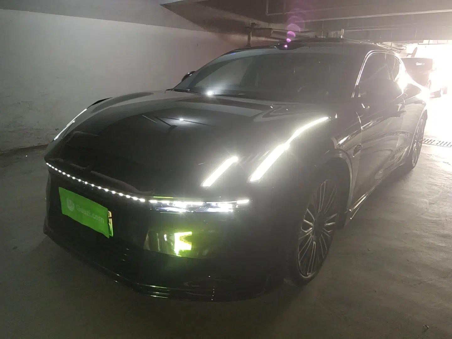 Lynk & Co 10 EM-P 2025 Model 240 All-Wheel Drive Ultra—Sport Edition — миниатюра 1