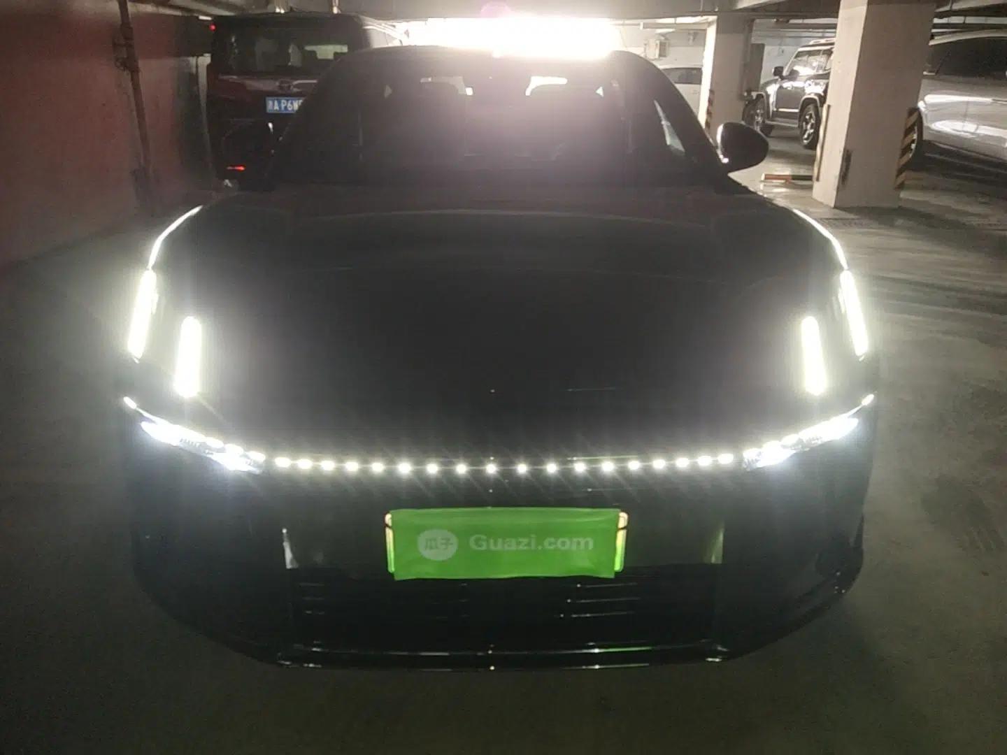 Lynk & Co 10 EM-P 2025 Model 240 All-Wheel Drive Ultra—Sport Edition — миниатюра 2