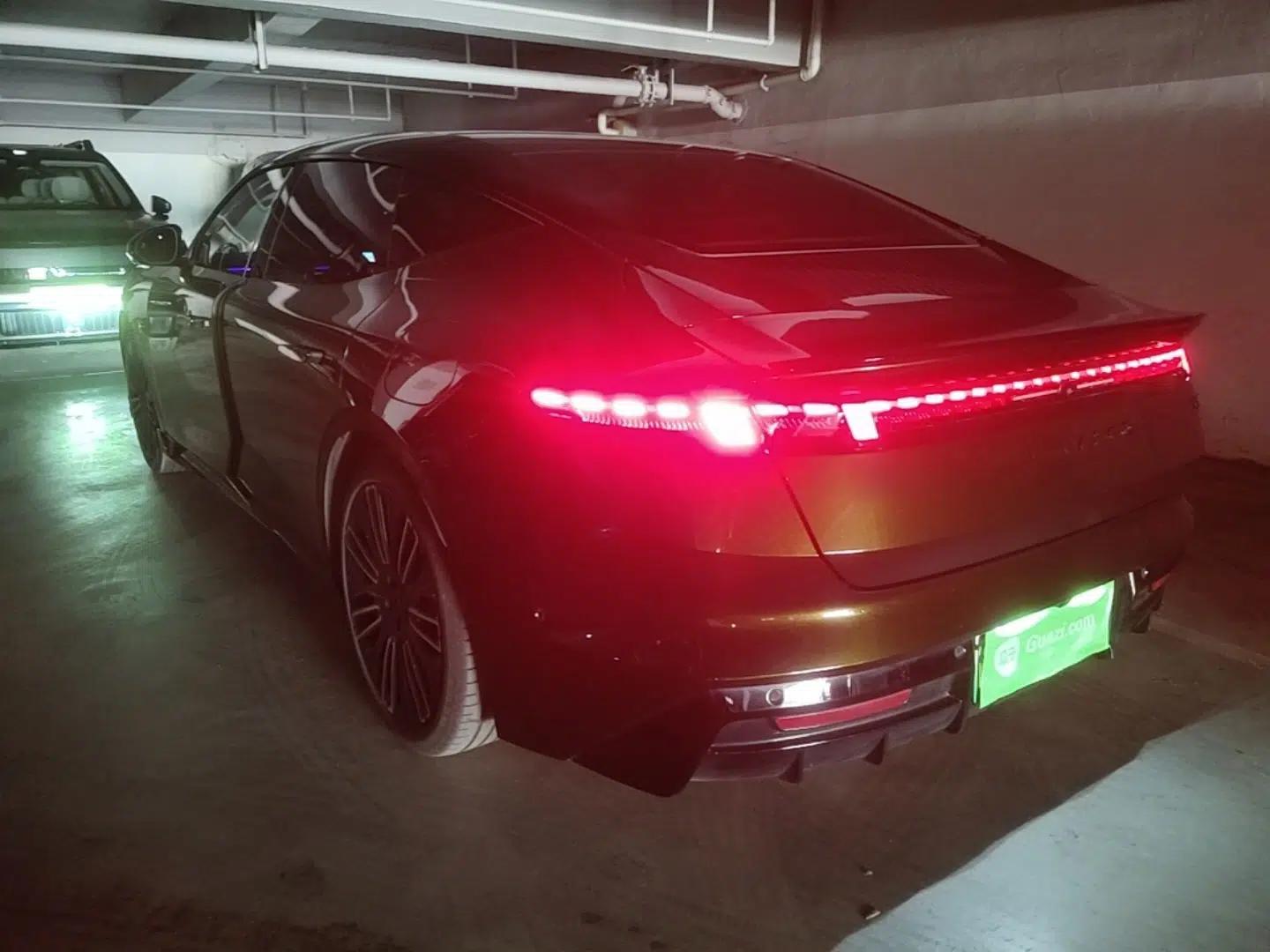 Lynk & Co 10 EM-P 2025 Model 240 All-Wheel Drive Ultra—Sport Edition — миниатюра 7