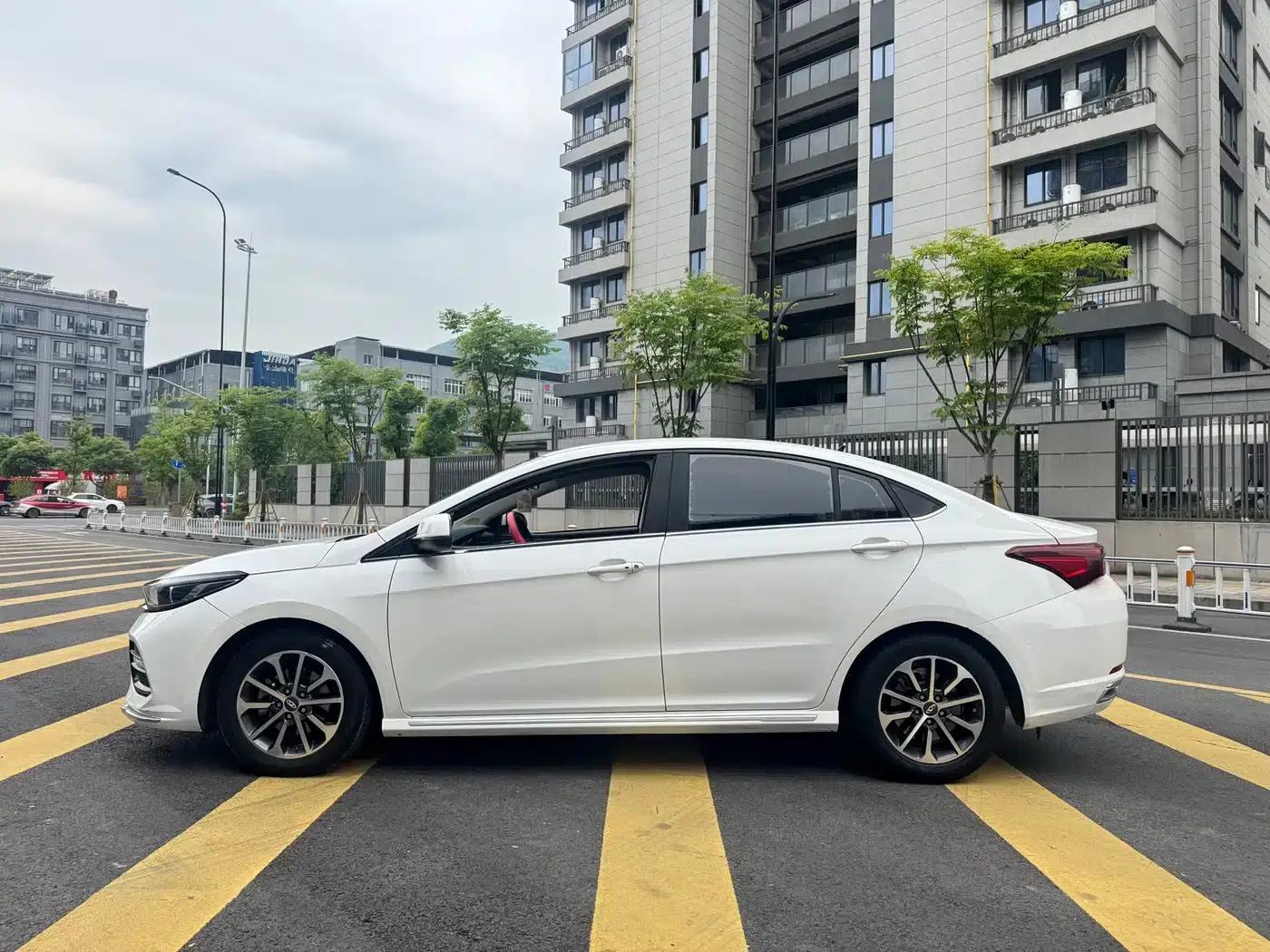 Chery Arrizo GX 2021 Champion Edition 1.5L CVT Premium Edition — миниатюра 4