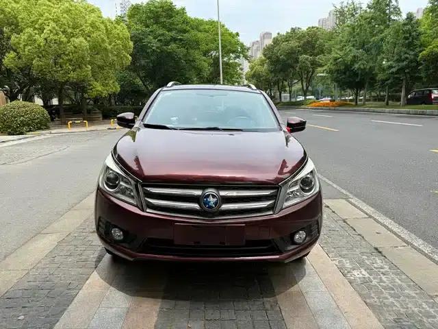 Venucia T70 2015 2.0L CVT Smart Edition