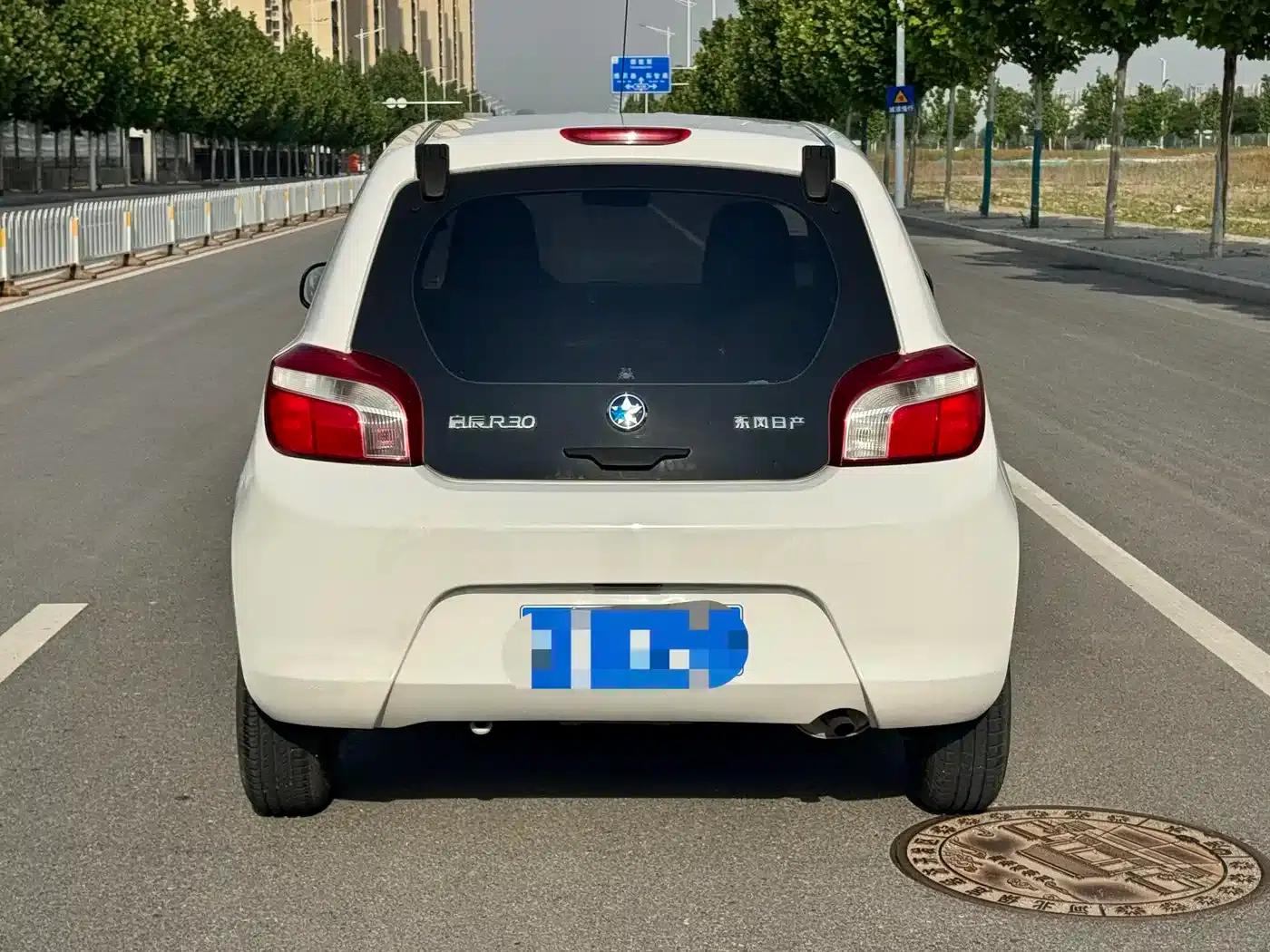 Venucia R30 2016 1.2L Manual Comfort Edition — миниатюра 8