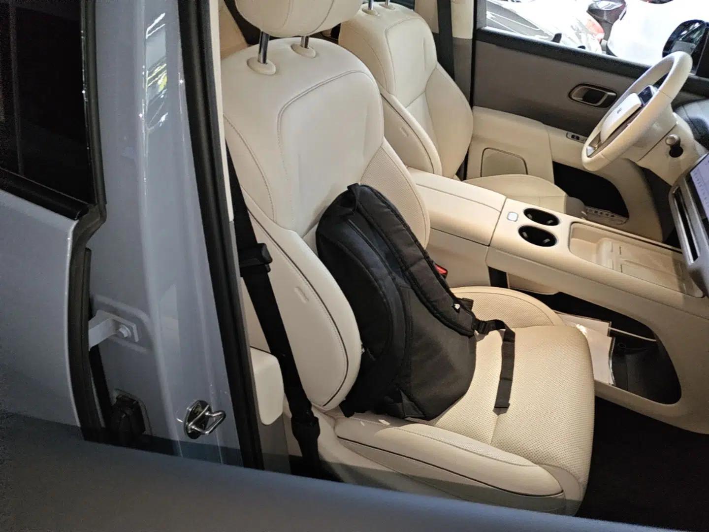 Li Auto i8 2025 Model Standard Version — миниатюра 23