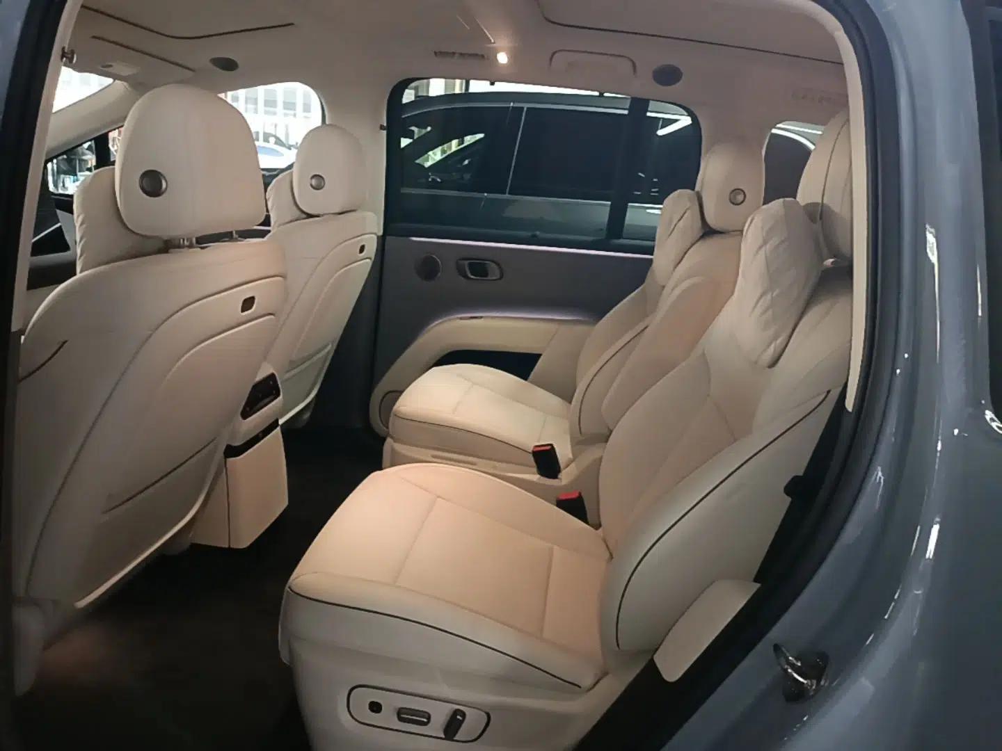 Li Auto i8 2025 Model Standard Version — миниатюра 20