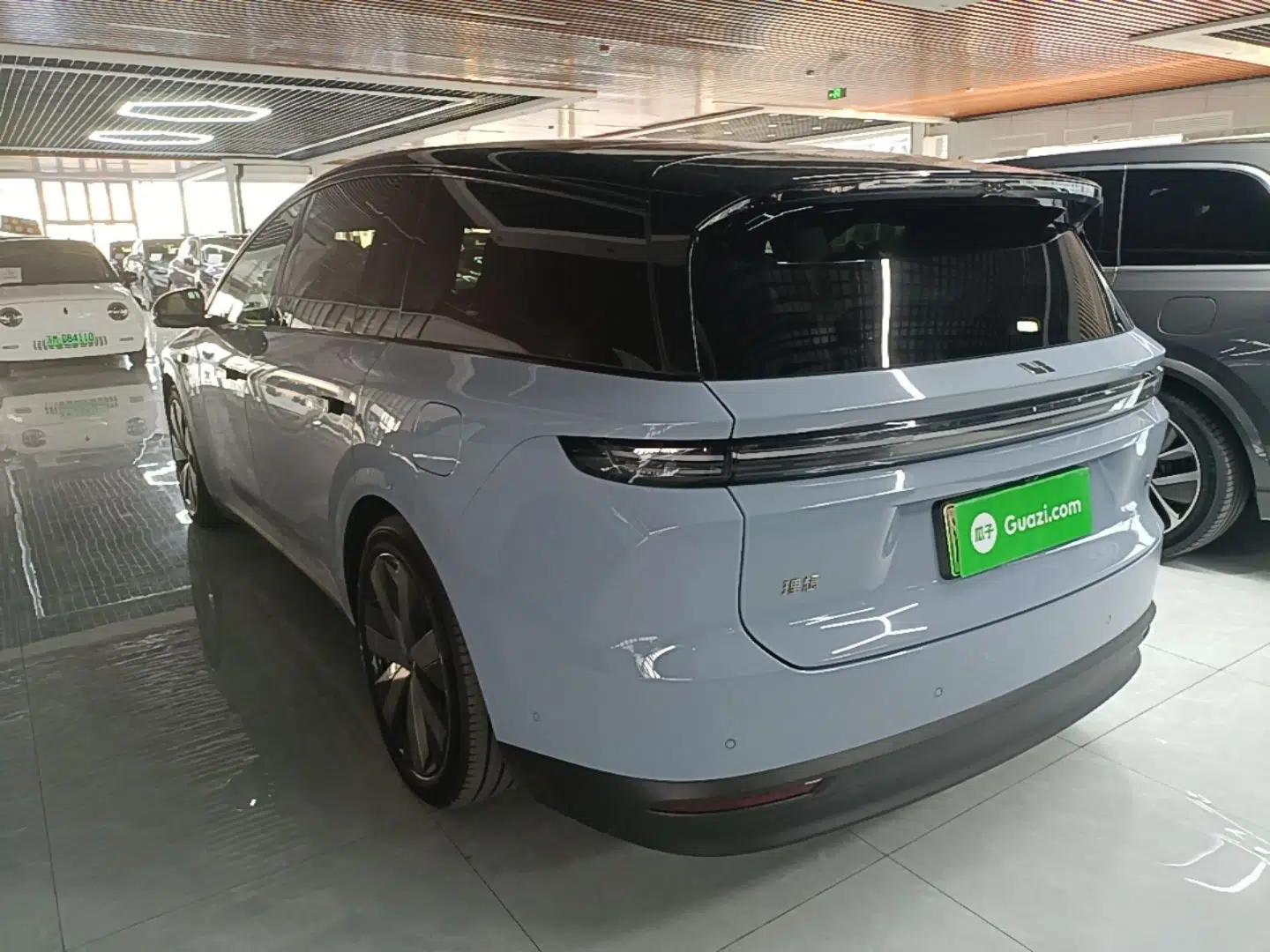 Li Auto i8 2025 Model Standard Version — миниатюра 4