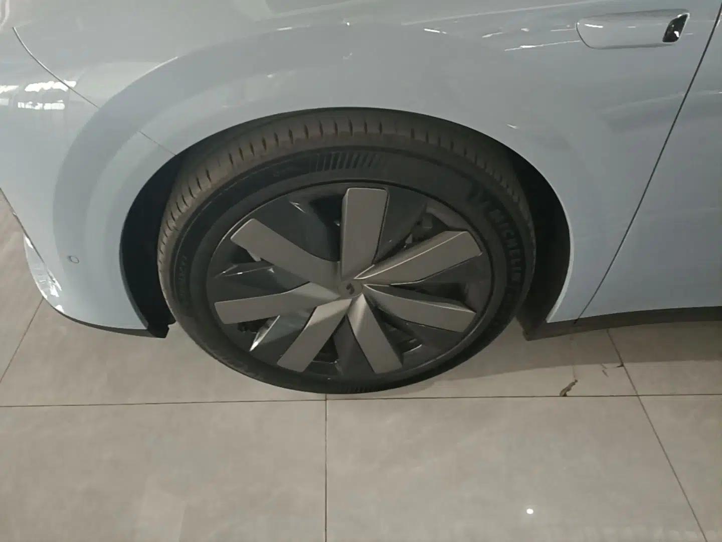 Li Auto i8 2025 Model Standard Version — миниатюра 8